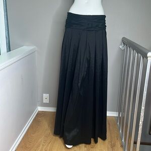 Clocolor Sz XXL Black Full Length Taffeta Back Zip Skirt - New with Tags